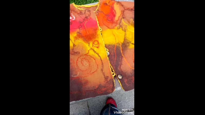 Легкая валяная курточка