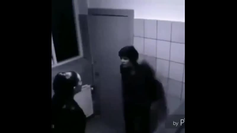 Парни! будте осторожны с туитторскими дефчёнками!!!