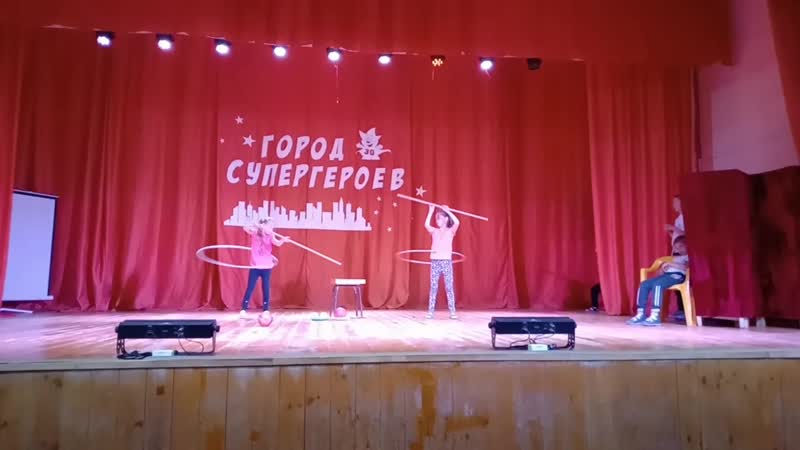 2019 06 11 гимнастика шоу в док "зелёный огонёк" 11м07с