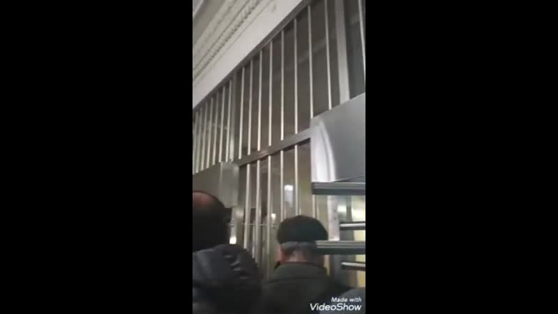 У парашенко взяли на вооружение решетки на входе в гбр