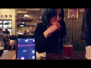 I took control of my stepsisters vibrator in the bar and brought her to orgasm