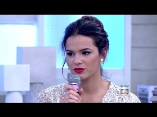 Bruna marquezine fez aulas para aprender sotaque paulistano