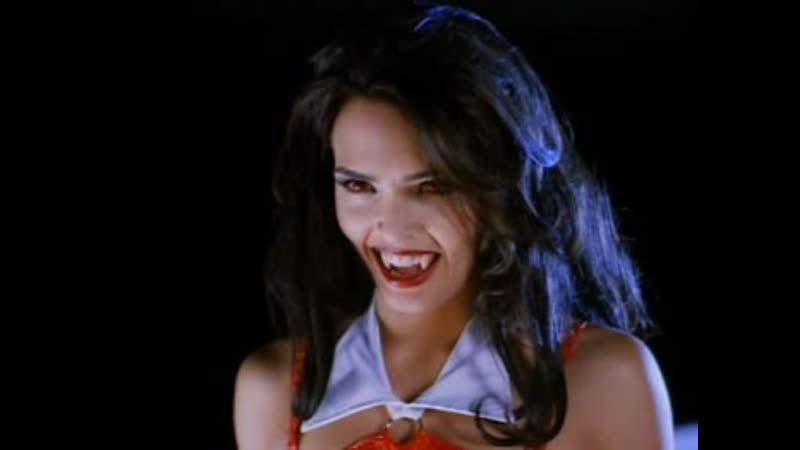 Vampirella 1996 / вампирелла hd 720 (rus)