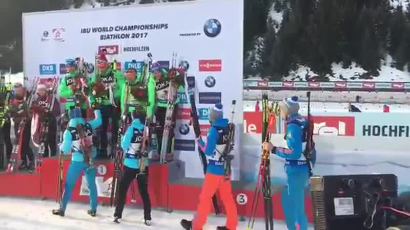 Фуркад сбил на финише логинова и на церемонии награждения логинов и шипулин не пожали ему руку {9 февр 2017}