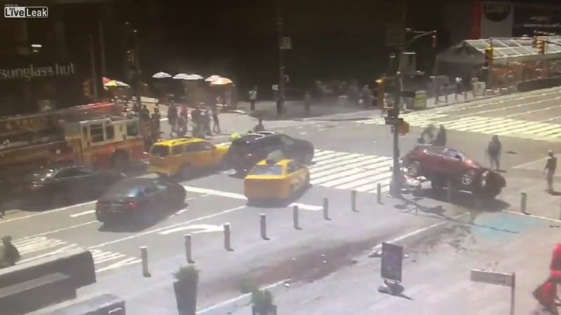 Кегельбан на таймс сквер 2 видео