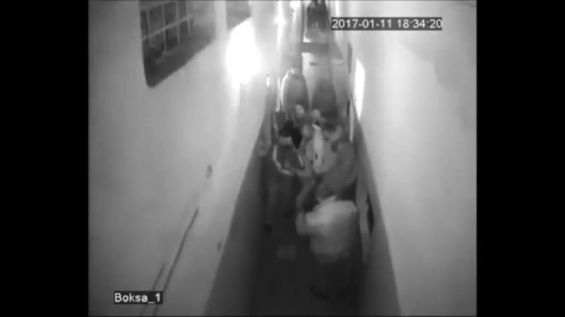 Руслан онищенко в лукьяновском сизо отрезал ухо одному из бойцов торнадо