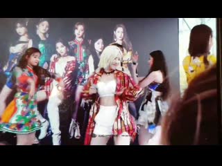 190731 soyeon shibuya 109 latata @ fancam