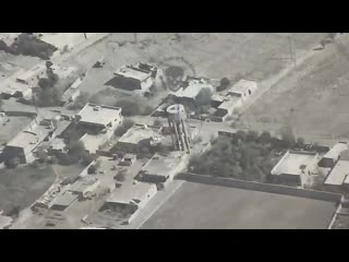 Разведывательный беспилотник корректирует удары артиллерии по объектам джихадист