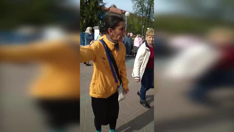 "беременная" цыганка снова стоит на обжитой точке и сшибает деньги с доверчивых граждан в бресте