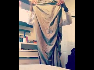 How to fold fitted sheets