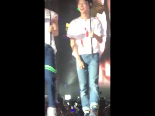 So i was rewatching the vids i took on this day and i realized the cute height difference between lucas and renjun