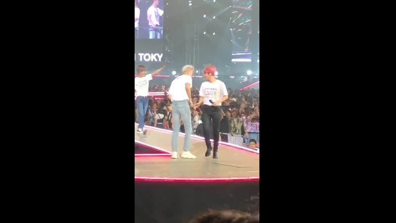 190803 chanyeol &amp; baekhyun @ smtown live 2019 in tokyo
