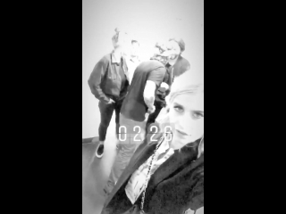 Caroline daur instagram story