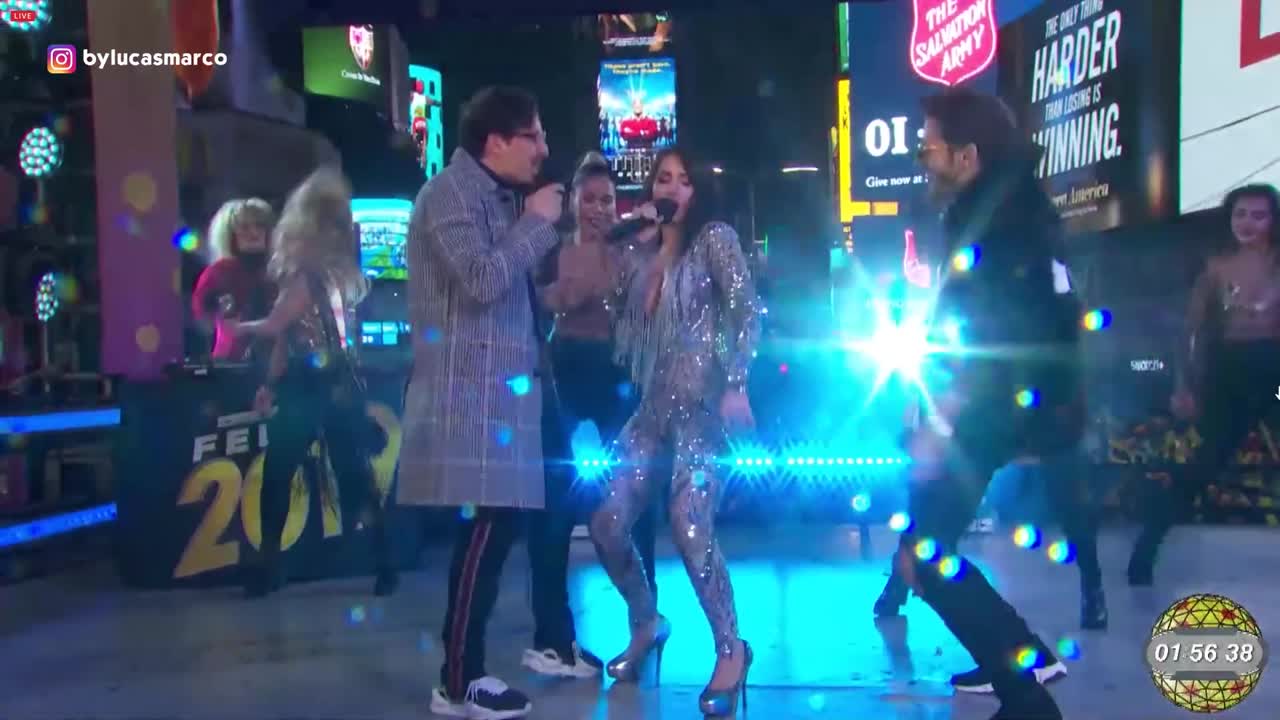 Lali'nin her performansı bir şaheser