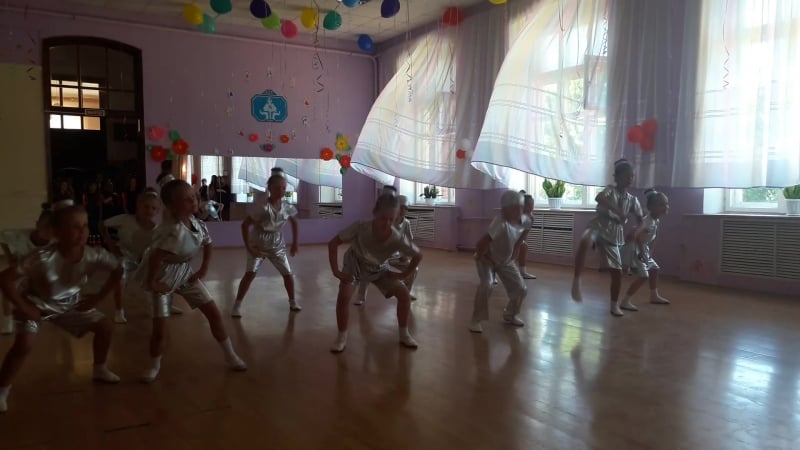 Отчетный концерт "робот бронислав"