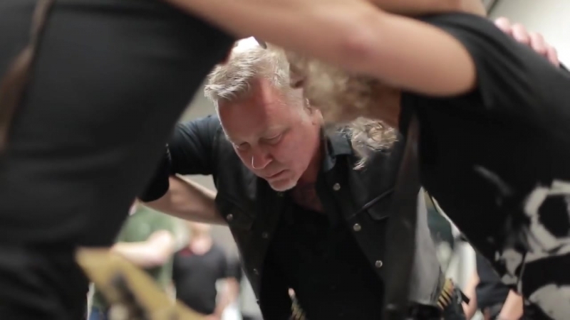 Metallica honored cliff burton in beautiful way, italy turin february 10th, 2018