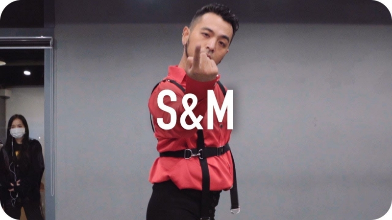 1million dance studio s&m rihanna (ft britney spears) / kevin choreography