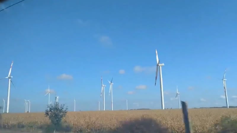 Ветряные электростанции в лейпциге, германия, не работают, как сообщается, из за энергетического кризиса