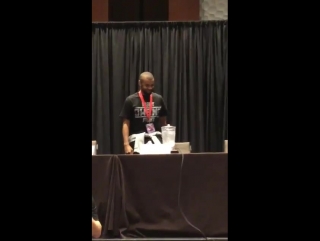 Начало конвенции dragon con 2016