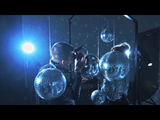 Backstage "disco ball" by musthave agency