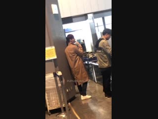 181128 lay zhang yixing 张艺 fancam cr 糖纸可以包胡桃嘛