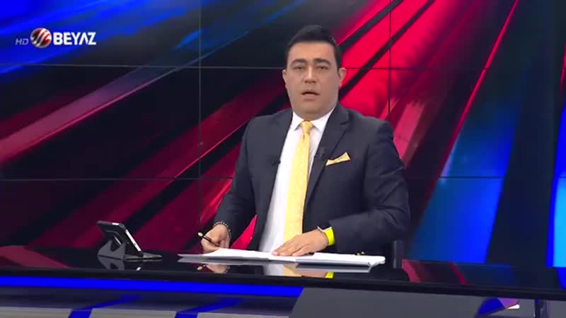 Erkan petekkaya uçaktan zorla i̇ndi̇ri̇lmi̇şti̇! ( 360 x 640 ) mp4