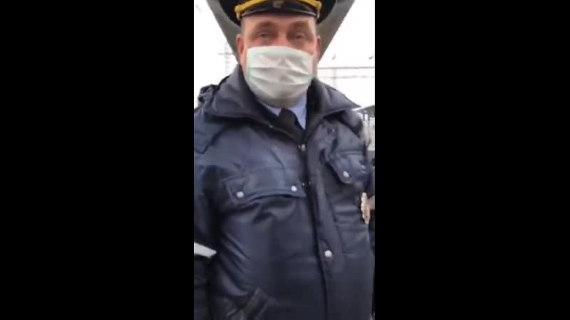 Юридически грамотный человек отшил масочного попрошайку за одну минуту!