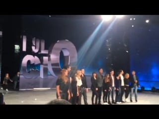 Milly carlucci presenta il cast di notti sul ghiaccio