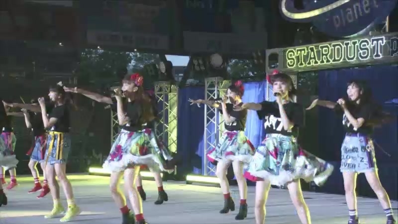 Momoclo × ebichu yell stardust planet natsu s 2018