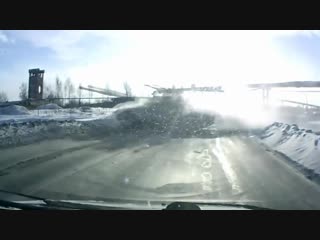 Top 40 unreal incidents on the road caught on camera ( real? )