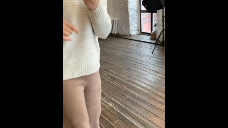 Снег ❄️ снежок 🌨 ⠀ у нас в омске немного 🤏 подсыпало снежка 👏🏻 ⠀ радуемся как молодые 👶, будем лепить снеговика ☃️ сегодня 🤗 ⠀ клас