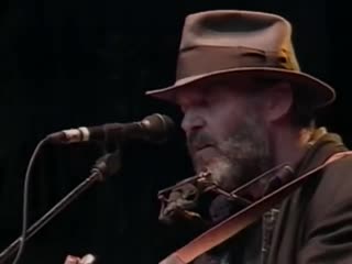 Neil young recorded live 10/18/1998 shoreline amphitheatre (mountain view, ca)