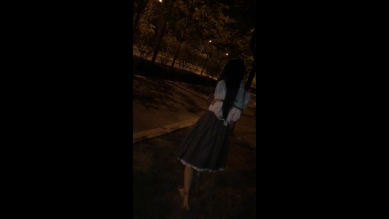 Связанная девочка бродит ночью в центре москвы