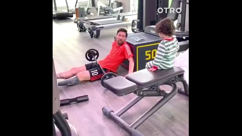 Messi porn video – Home workout from leo messi, with a special guest