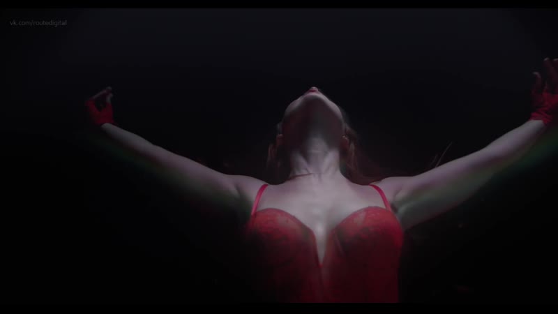 Julianna barninger, roxanne dover prescience (2019) hd 1080 nude? sexy / джулианна барнингер, роксанна довер провидение