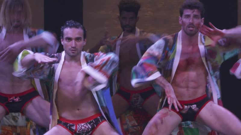 Giovannis club (de claudio bernardo as palavras)