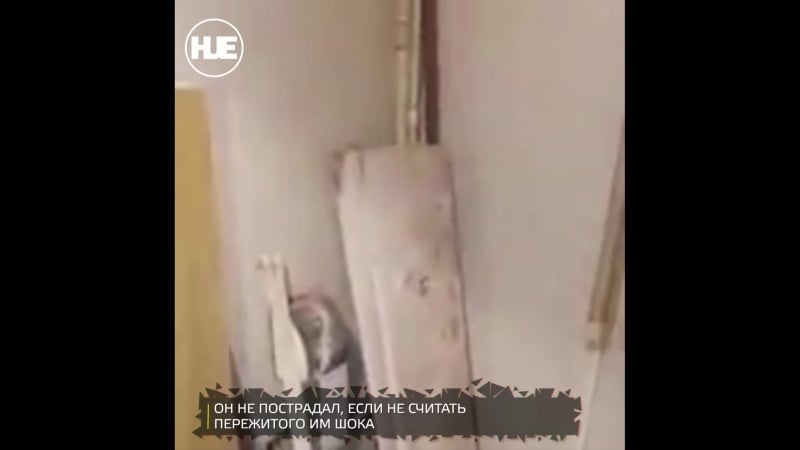 В туалете жилого дома на камчатке обрушился потолок