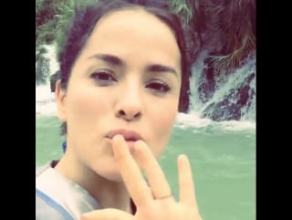 Danna garcia в instagram en este paraíso viviría yo
