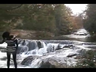 Strolling bond falls