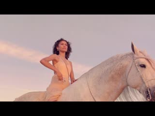 Музыка из рекламы lancome idole зендая я могу, мы сможем (2019)