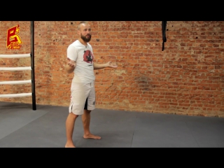 Хайкик (удар ногой в голову) колесом отработка и применение в бою roundhouse kick