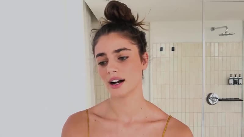 Tpornr hill for vogue "beauty secret's" 2020