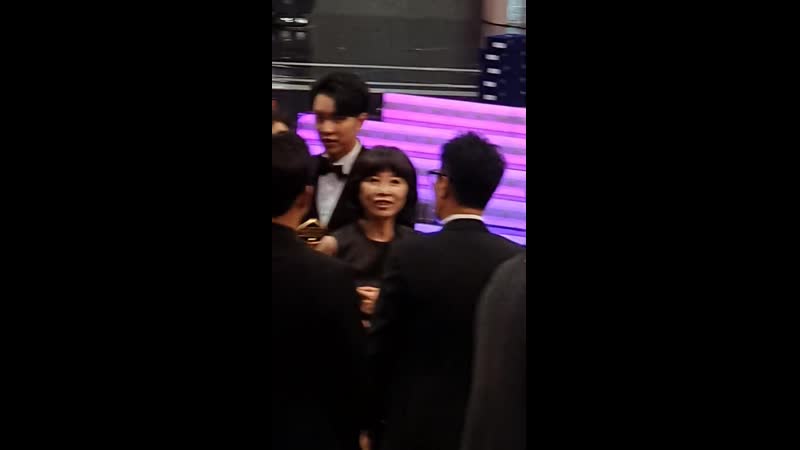 19 12 28 lee seung gi sbs ent awards fancam