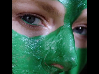 Glamglow gravitymud power rangers green