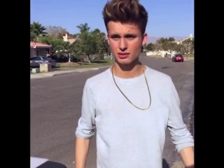 When only 2 people fit on the sidewalk and you get stuck behind