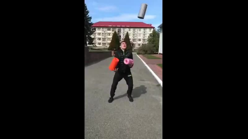 🎬александр усик продемонстрировал мастерство жонглирования 😎 не мячами 😮