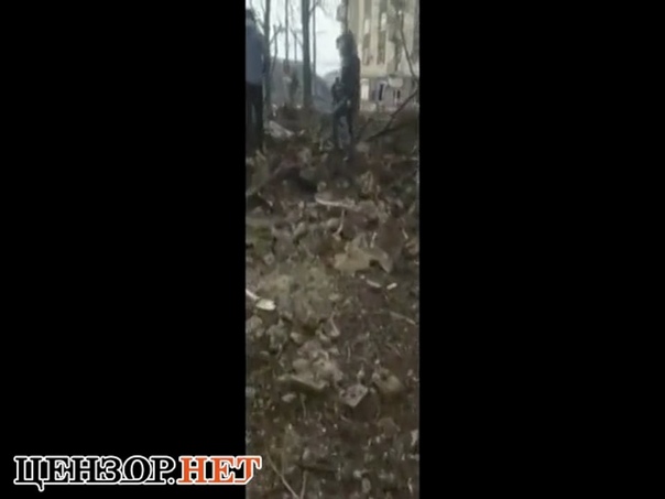 Московитская авиация сбросила 1000 килограммовую бомбу на жилой район в центре мариуполя