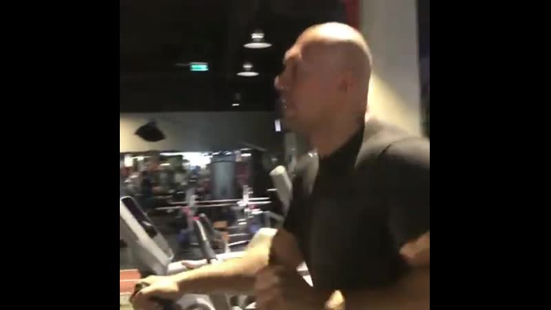 Всегда испытываю незнакомые мне тренажёры