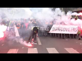 Live / en direct paris / france manif / pension reform protests continue 06 04 2023 #greve