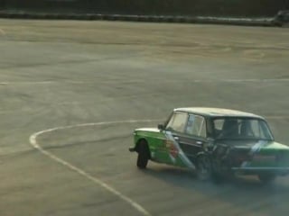 Ваз 2106 натянул японца